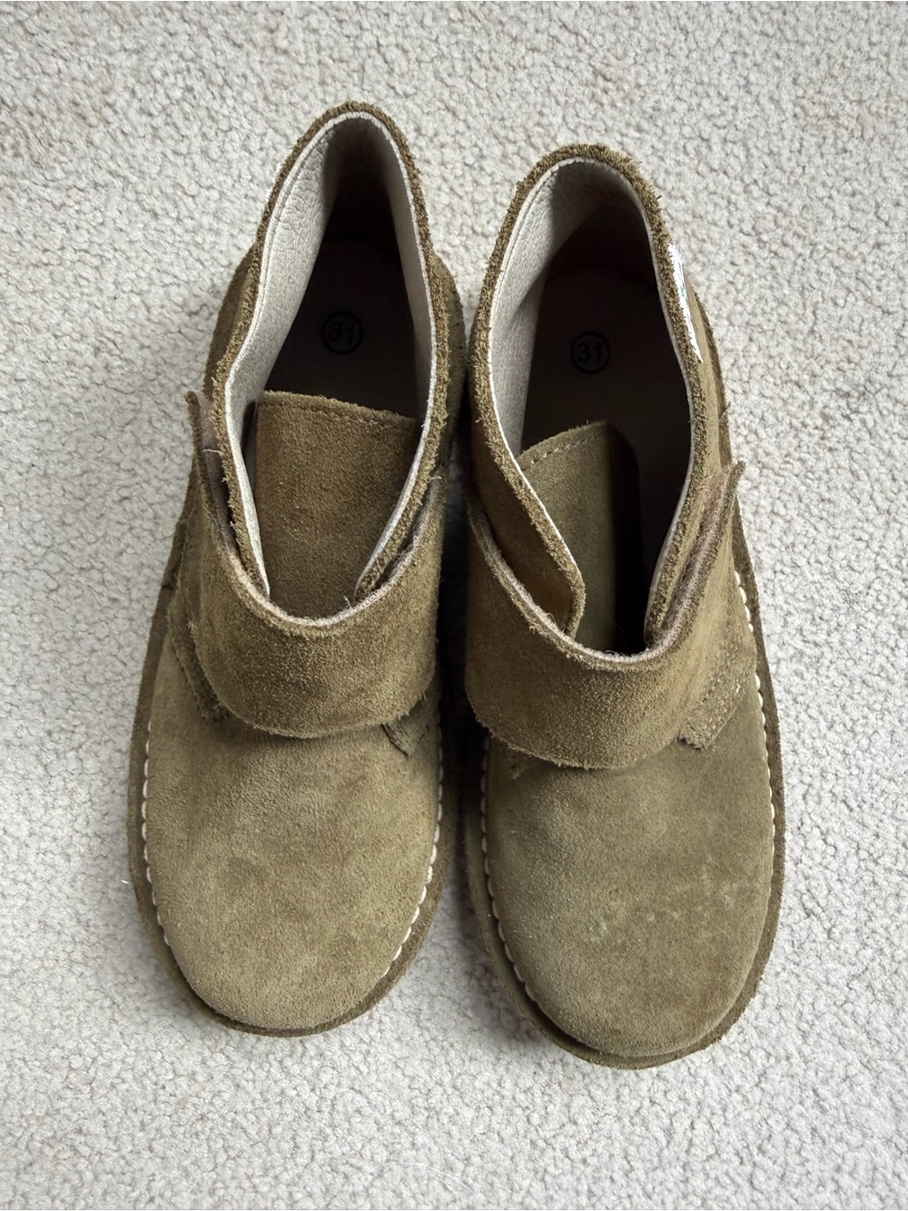 Mini Boden Shoes in Olive